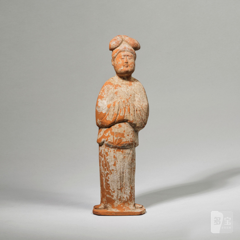 唐 陶加彩仕女俑 | STATUETTE DE DAME DE COUR EN TERRE CUITE